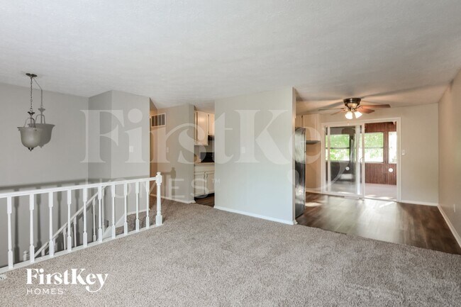 Foto del edificio - 6830 Littleton Dr