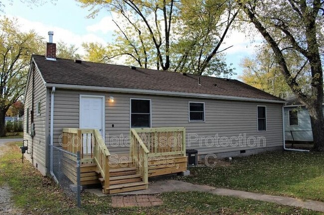 Building Photo - 5468 Mulberry Ave