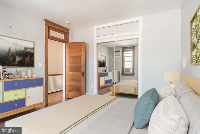 Building Photo - 1348 G St SE