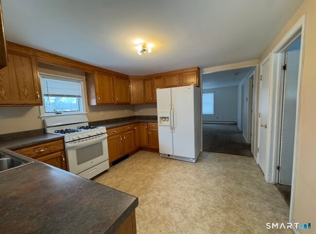 Foto del edificio - 25 Wawecus Hill Rd