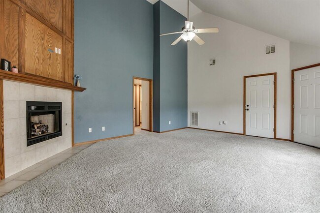 Foto del edificio - 2508 Tyler Ln