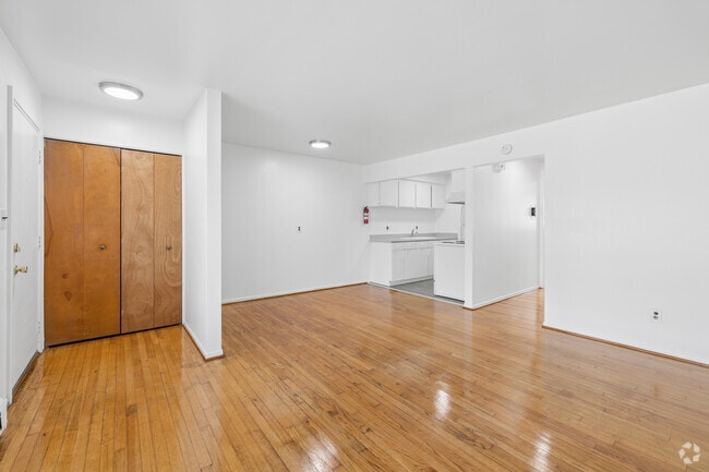 1BR, 1BA - 640SF - Living Room - Joy Apartments