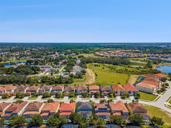 Foto del edificio - 5289 Oakbourne Ave