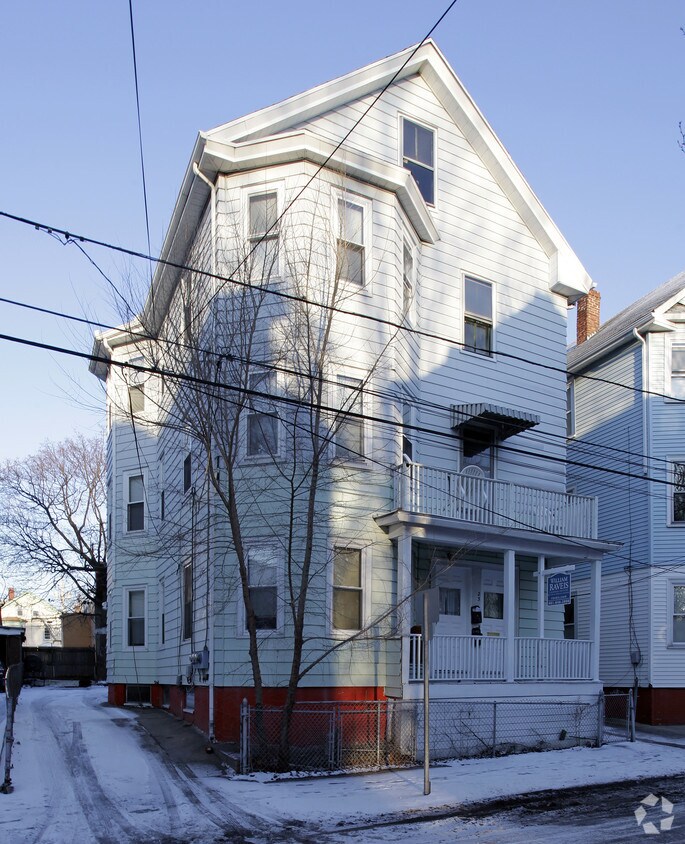 Primary Photo - 23-25 Tuxedo Ave