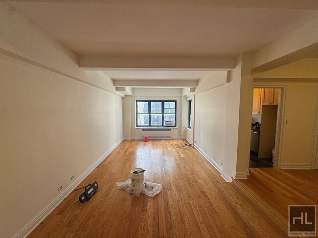 Building Photo - EAST 56 STREET