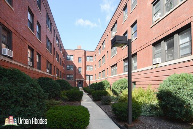 Building Photo - 5748 N Winthrop Ave