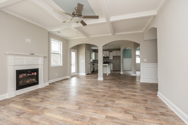 Foto del edificio - 1272 Black Oak Cir