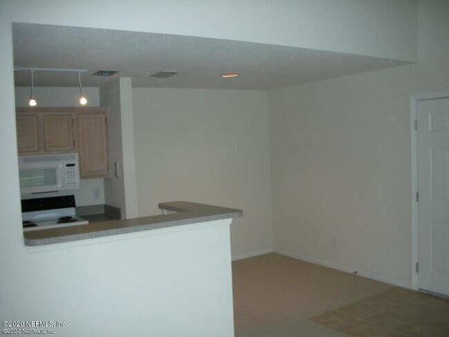 Foto del edificio - 7701 Timberlin Park Blvd