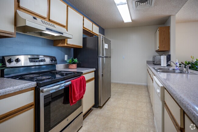 Cocina de la casa club - Eastowne Village Apartments
