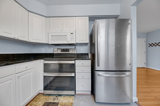 Foto del edificio - 1308 Clifton St NW
