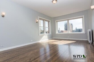 Building Photo - 6752 S Crandon Ave