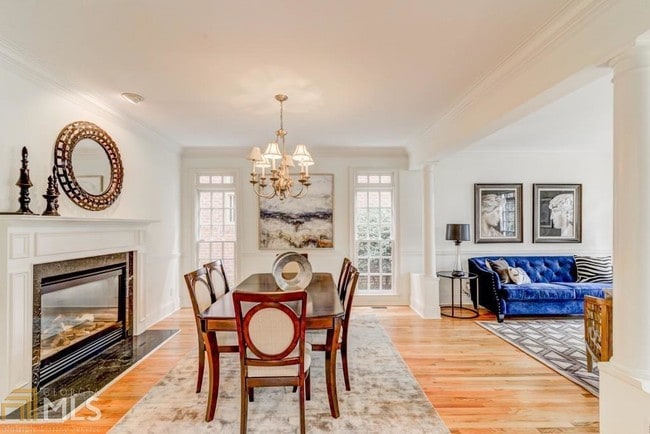 Foto del edificio - 704 Longleaf Dr NE