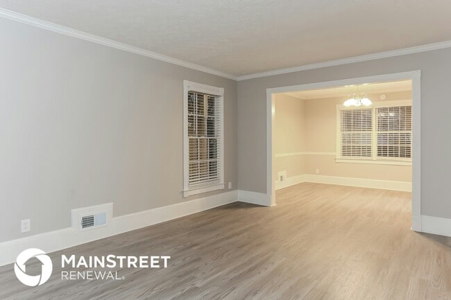 Building Photo - 5132 Clearwater Dr SW