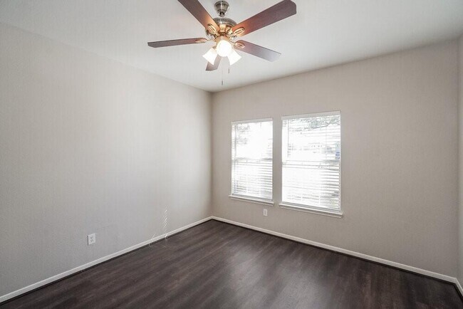 Foto del edificio - 8031 Terra Canyon Ln