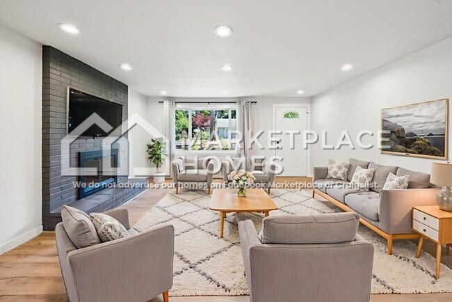 Foto del edificio - 4607 237th Pl SW