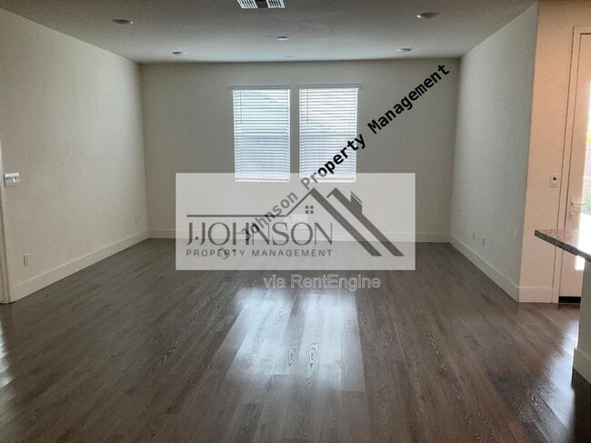 Building Photo - 994 Osprey Dr