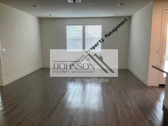 Foto del edificio - 994 Osprey Dr