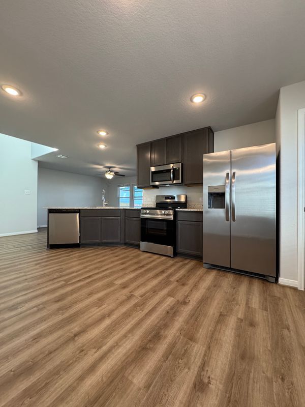Building Photo - 11131 Hollinger Cir
