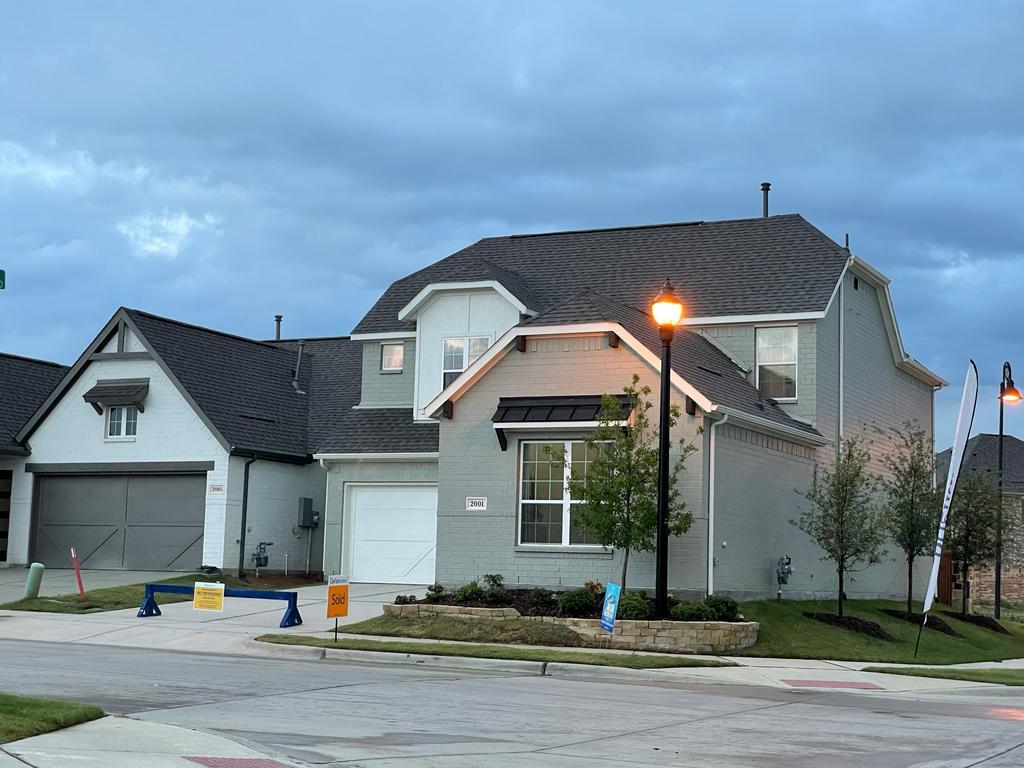 Foto principal - 2001 Harshaw Dr