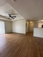 Building Photo - 18001 Richmond Pl Dr
