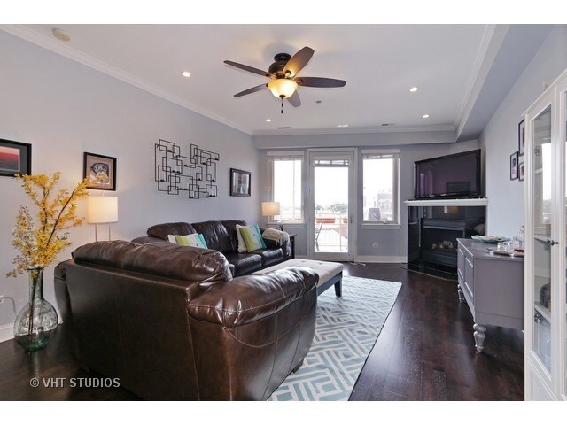 Foto del edificio - 4950 N Western Ave