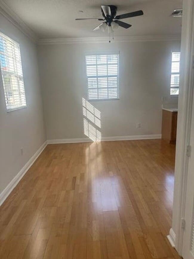 Foto del edificio - 2502 N Dixie Hwy