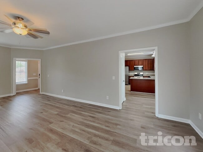 Foto del edificio - 156 Meadow Loop Dr