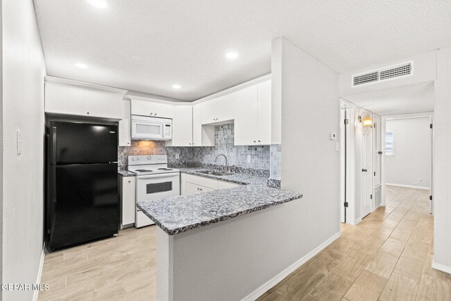 Foto del edificio - 6400 Edgemere Blvd