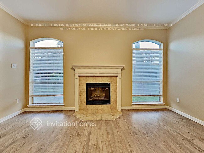 Building Photo - 12923 Tall Spruce Dr