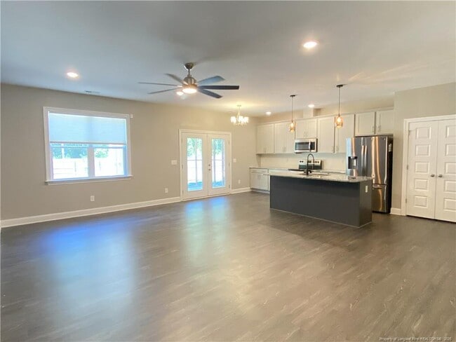 Building Photo - 616 Courtland Dr