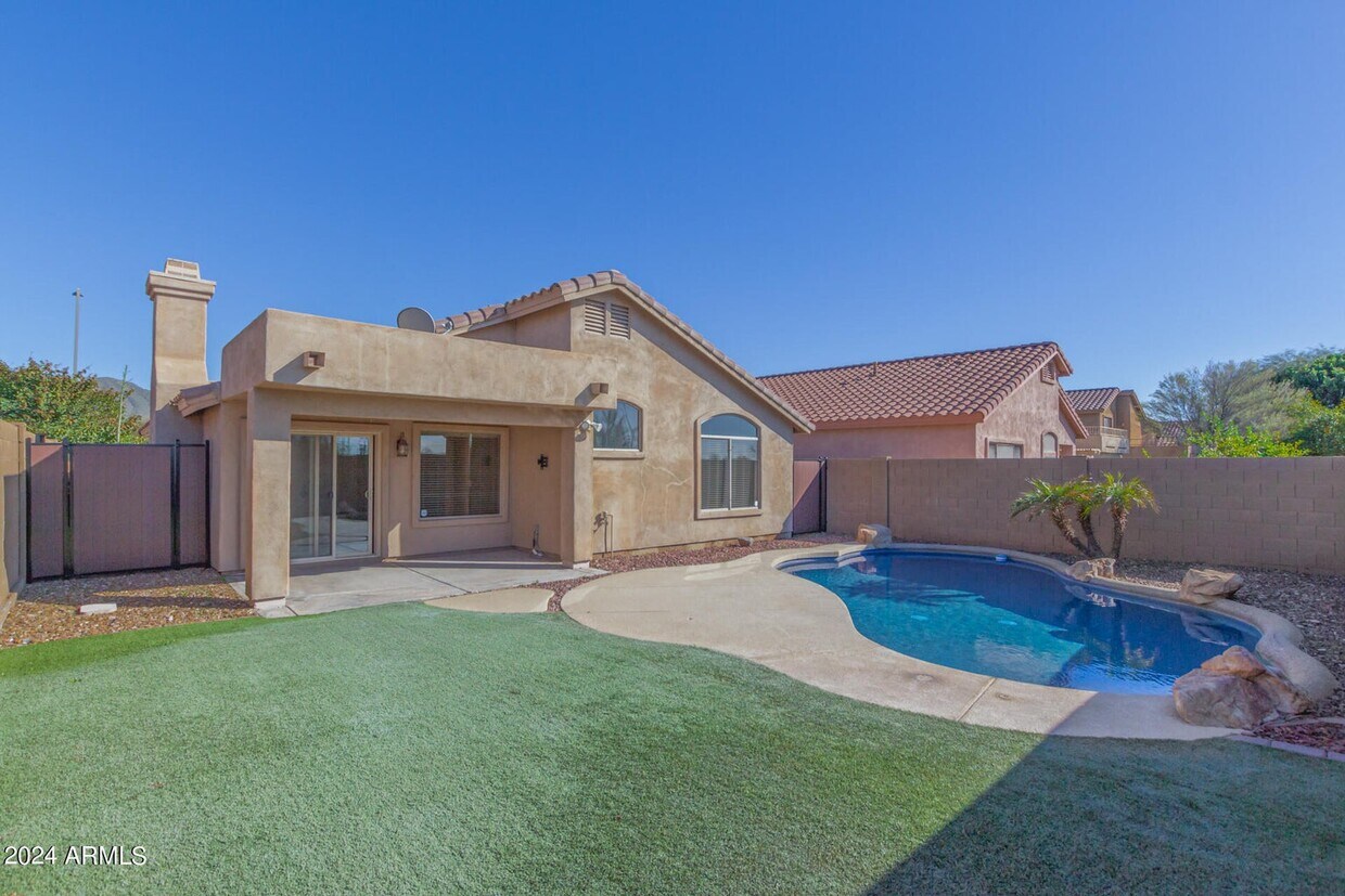 Foto principal - 15264 N 102nd St