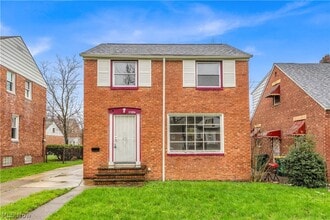 Building Photo - 21206 Hillgrove Ave