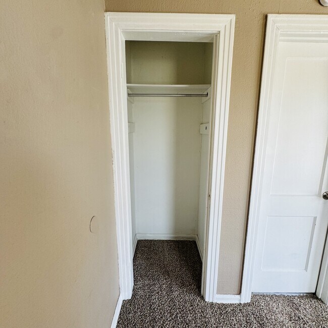 Building Photo - 1808 N 19th St