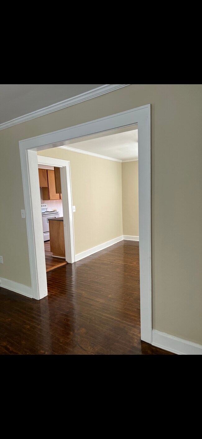 Cocina - 703 Clark St