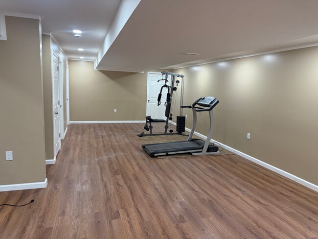 Foto del edificio - 352 Reserve Ln