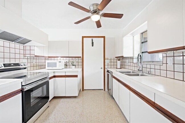Foto del edificio - 1718 SE 14th St