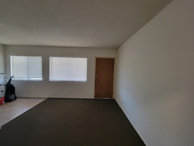 Building Photo - 11914 Downey Ave