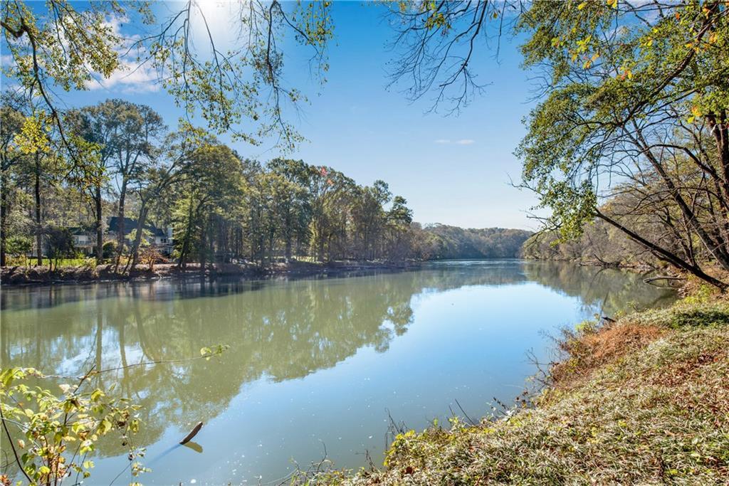 4018 Columns Dr SE, Marietta, GA 30067 Condo for Rent in Marietta, GA