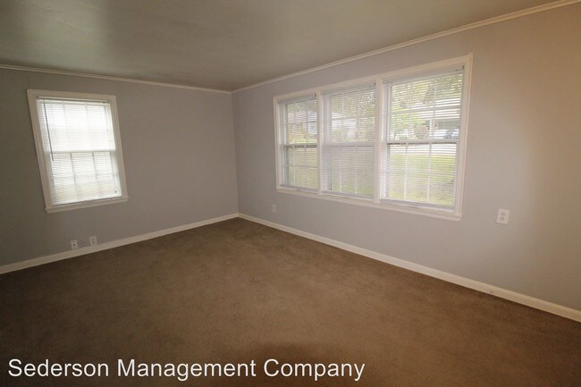 Building Photo - 602 E Glendale St