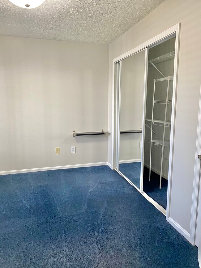 Building Photo - 6007 Ellesmere Ct