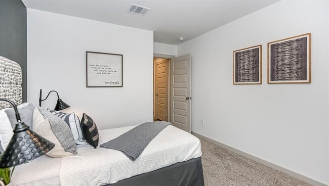 Building Photo - 7918 Murciana Dr