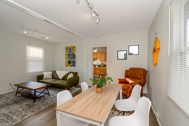 Building Photo - 2096 W 32nd St