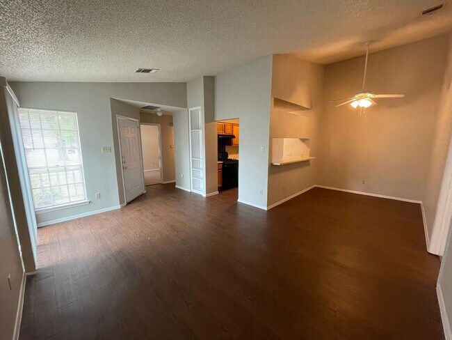 Foto del edificio - 513 Sierra Cove