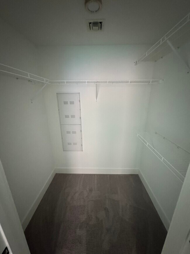 Foto del edificio - 41 NW 31st St