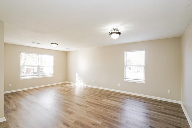 Foto del edificio - 2845 Meadow Glen