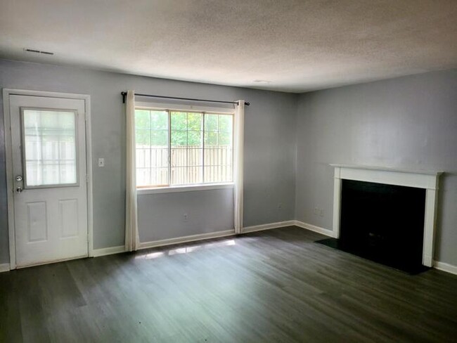 Building Photo - 5500 Richland St