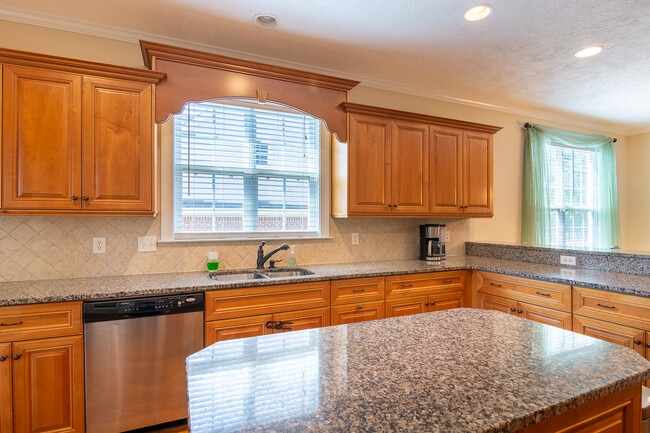 Foto del edificio - 1204 Berkley Hills Pass