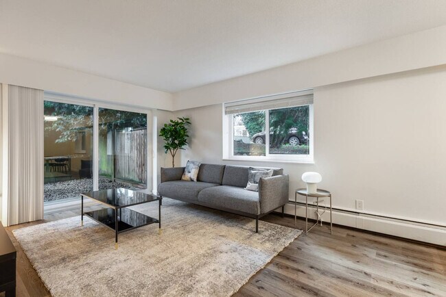 Photo du bâtiment - 254 E 12th Ave