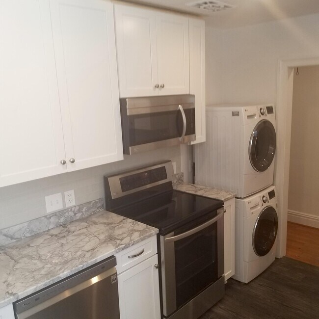 Foto del edificio - 5906 Brookfield Rd