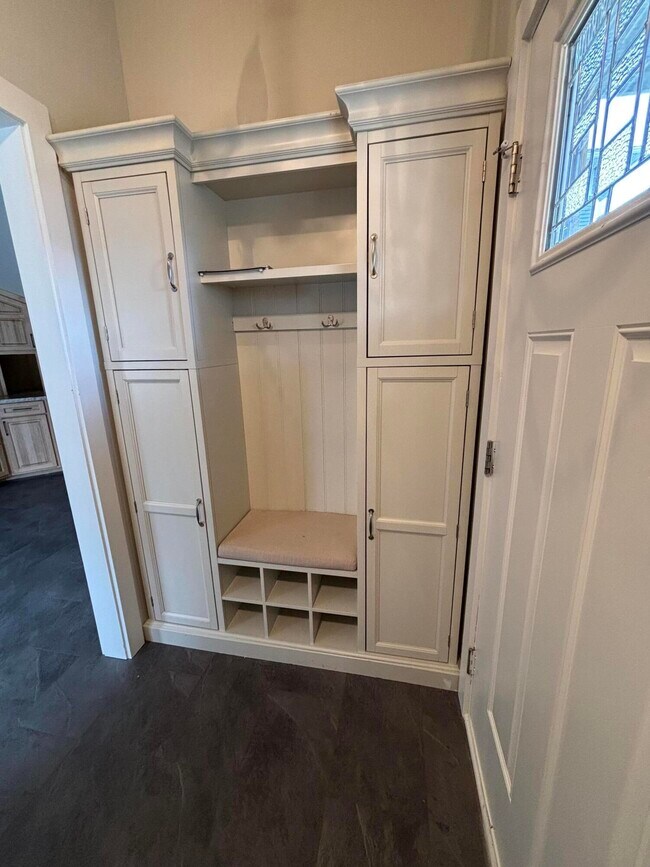 Foto del edificio - 118 S Evans St